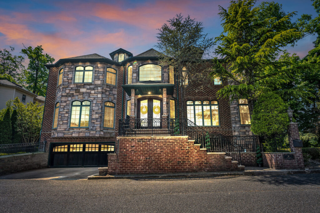18-ivan-court-princes-bay-exterior.jpg