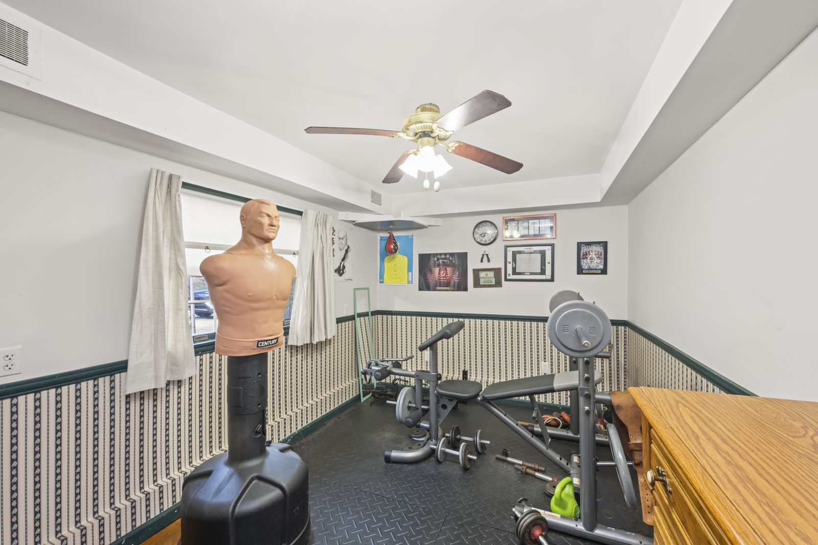 98 Figurea Ave, Eltingville, Staten Island, interior