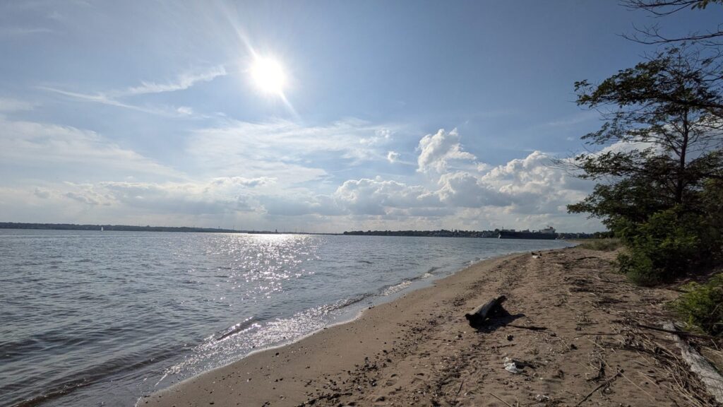 The beach at Tottenville looking out across Raritan Bay toward New Jersey