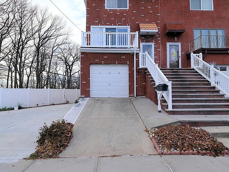 126 Mulberry Ave, Staten Island, NY