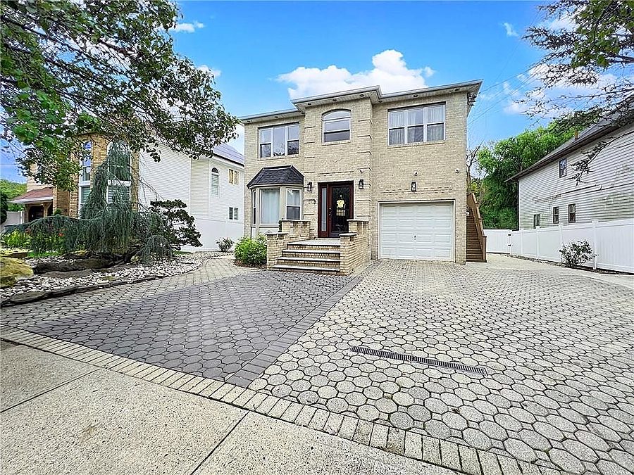 155 Goff Ave, Staten Island, NY