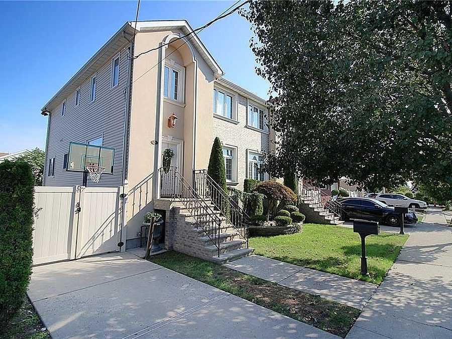 292 Kiswick St, Staten Island, NY