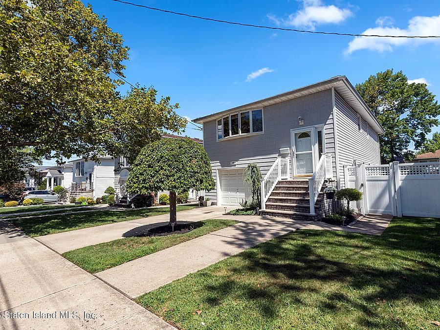 97 Lyndale Ave, Staten Island, NY